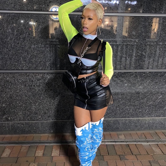 Black Leather Skirt - Picture 3 of 5